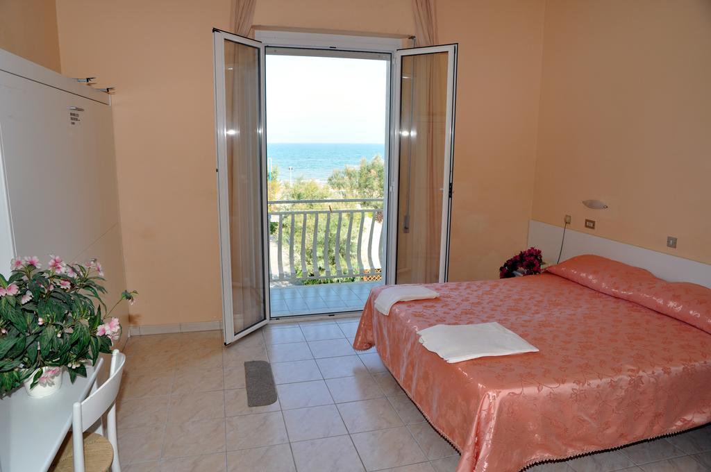 Hotel Perla Senigallia Extérieur photo