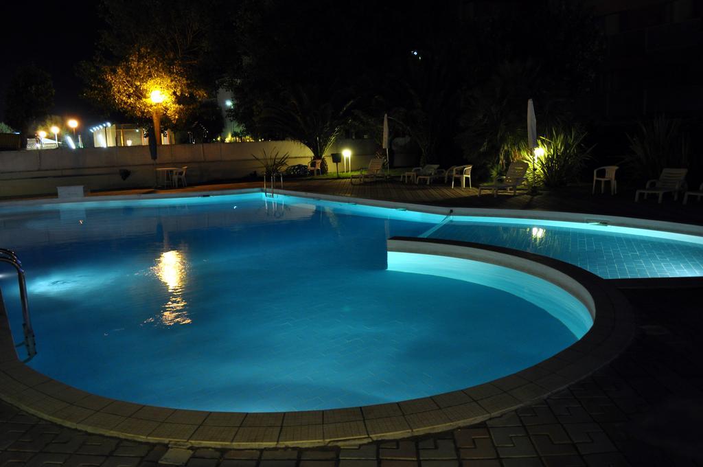 Hotel Perla Senigallia Extérieur photo