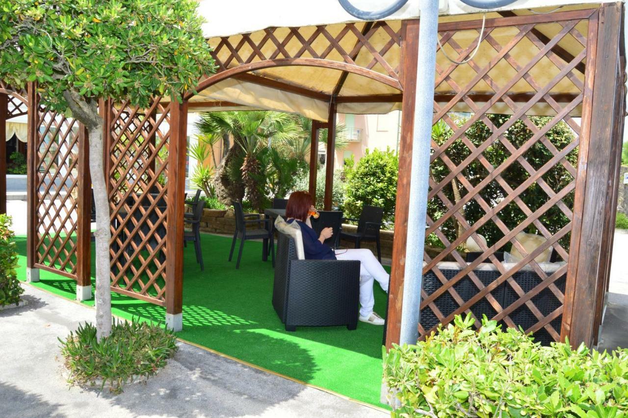 Hotel Perla Senigallia Extérieur photo
