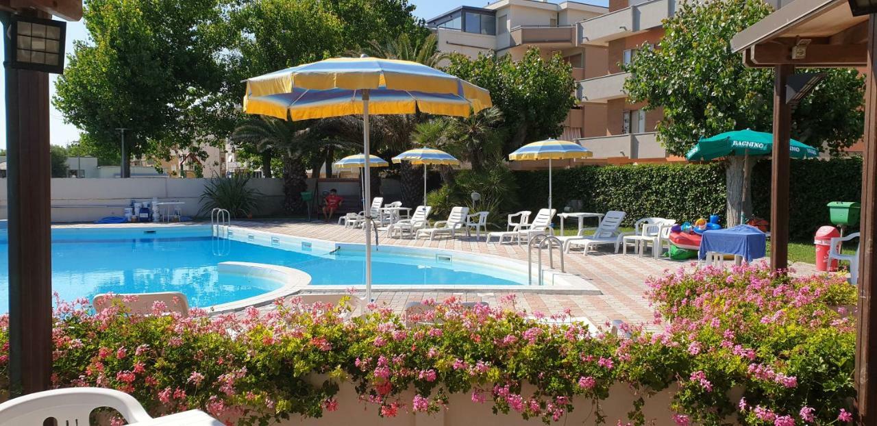 Hotel Perla Senigallia Extérieur photo